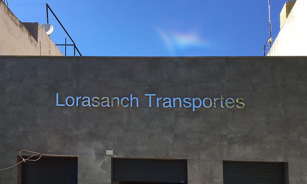 Letras corpóreas para Lorasanch Transportes